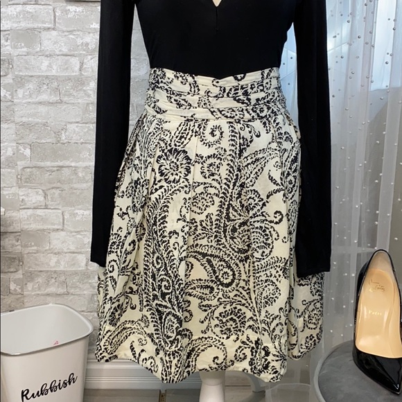 The Limited Pleated Linen Skirt - Picture 8 of 12